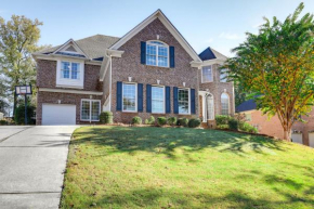 Spacious Home with Backyard 3 Mi to Dtwn Duluth!